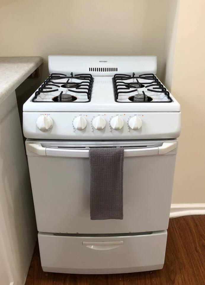 Large And Private 3 Bedroom And 1 Bathroom Apartment Near Newark International Airport Ewr And New York City Εξωτερικό φωτογραφία